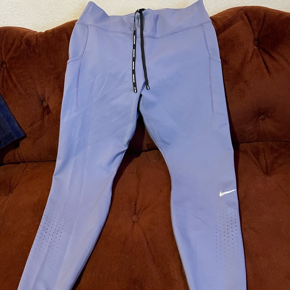 Light Purple Nike Performance Leggings